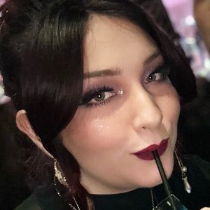 Meet your Posher, Karinna